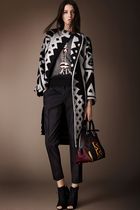 Burberry-Prorsum-Pre-Fall-2014-Look-001.jpg
